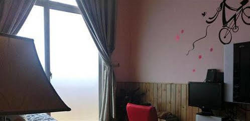 Longtou Cabin Family Hotel - שיאמן מראה חיצוני תמונה